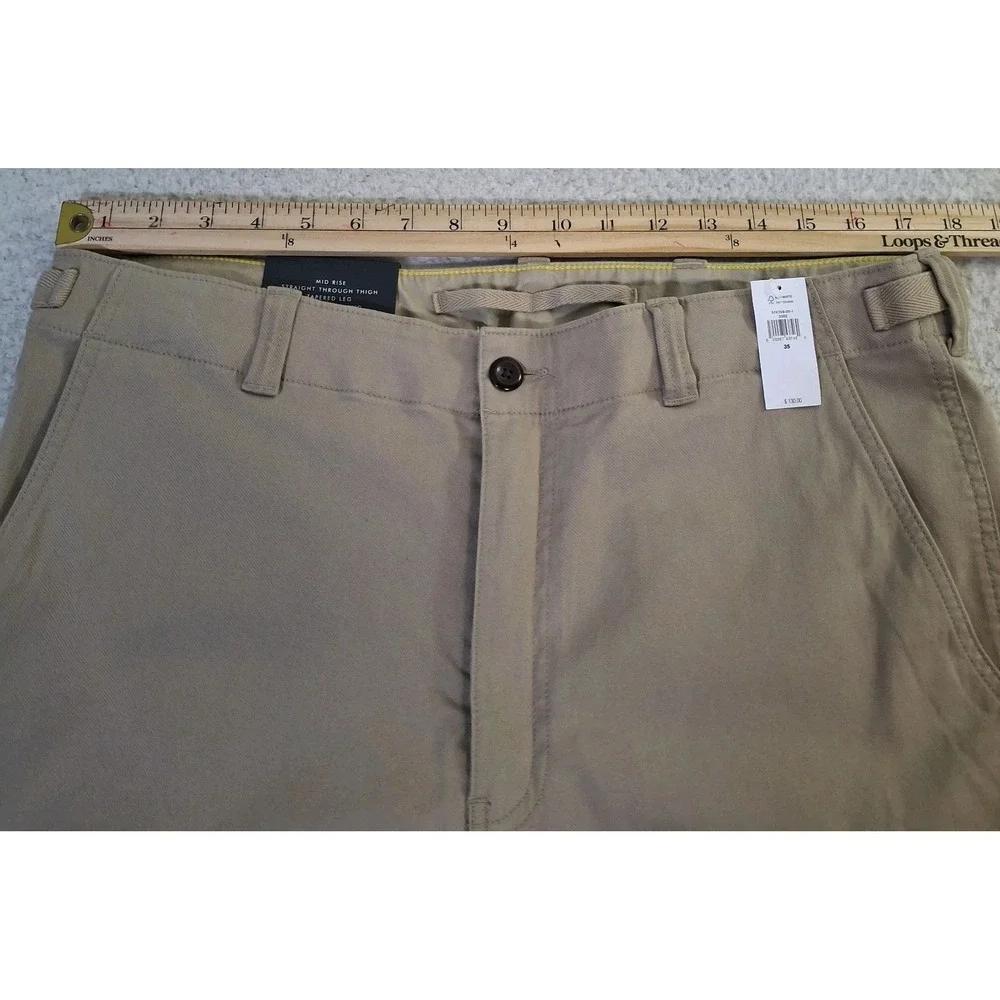 Banana Republic Traveler Cargo Pants Mens‎ 35x30 Beige Athletic Tapered Fit NWT